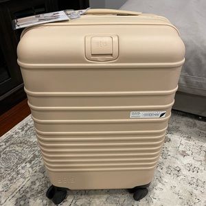 NWT BEIS Carry On Roller